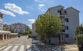 Apartment Vedry